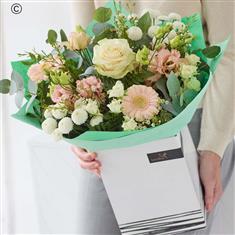 Large Neutral Bouquet
